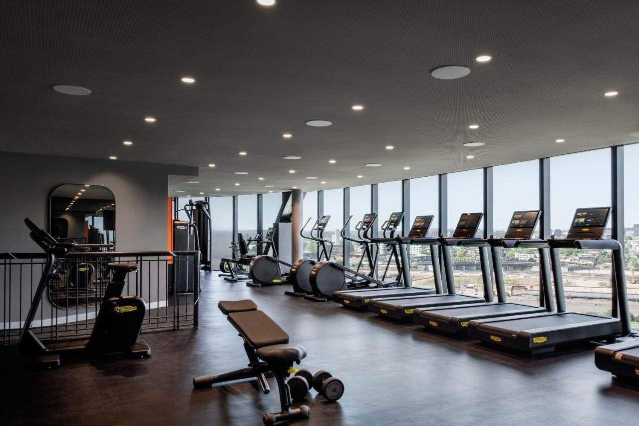 Melbourne Marriott Hotel Docklands Bagian luar foto The gym at the 2018-opened hotel